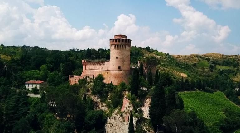 Albergo Ristorante La Rocca 4 nap 2 fő részére reggelivel, 1x 3 fogásos vacsorával és  olívaolaj ... - Albergo Ristorante 